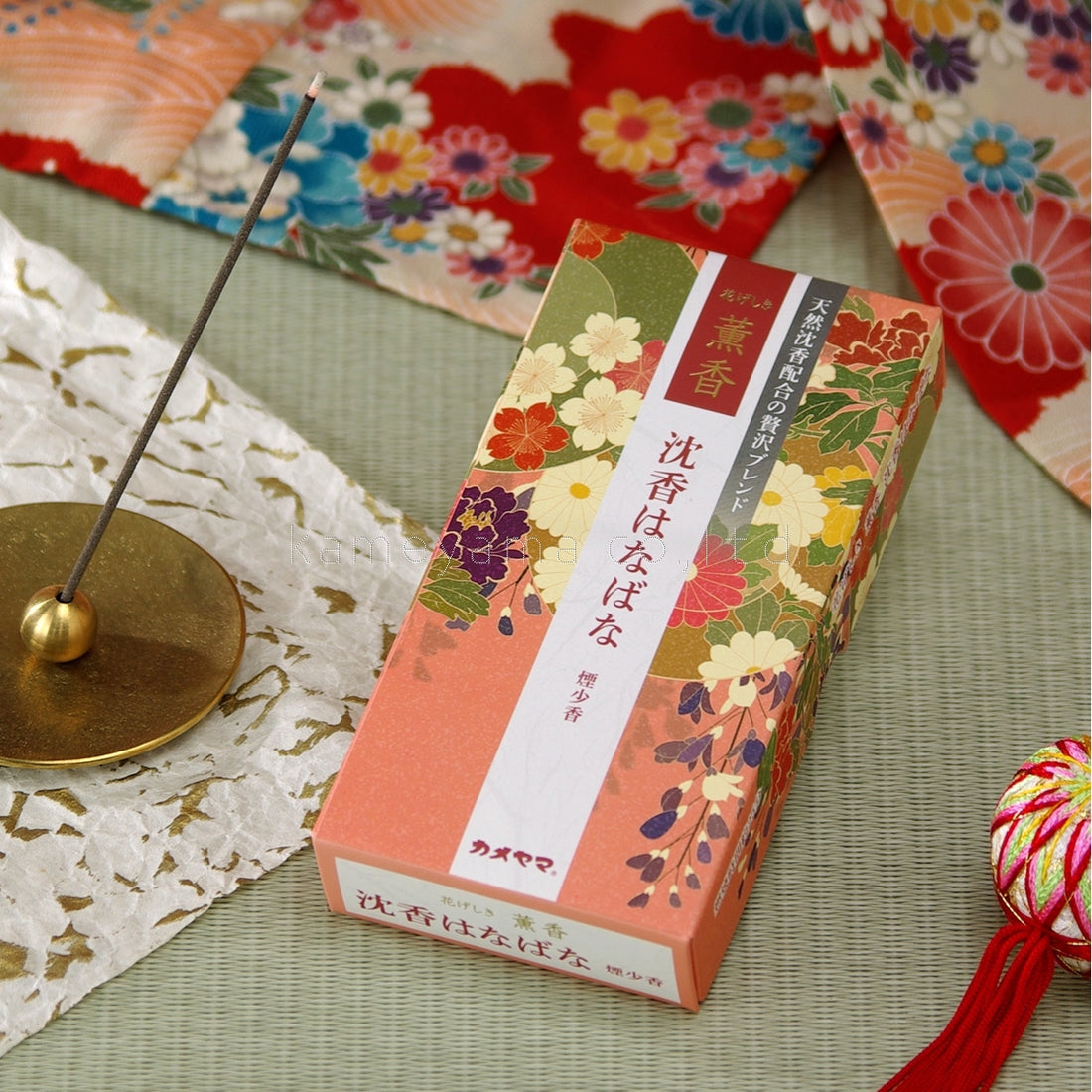 Kameyama Hanageshiki Kunkoh Agarwood Hanabana Low-Smoke Incense 100g (10570300)