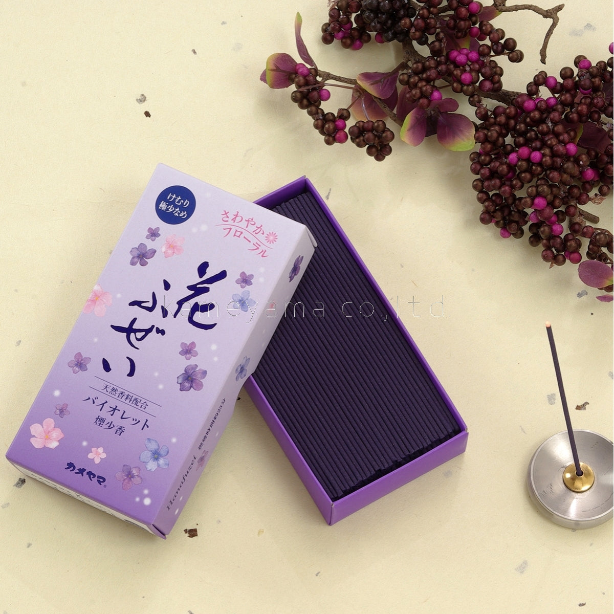 Kameyama Hanafuzei Violet Low-Smoke Incense (10650300, 10650388)