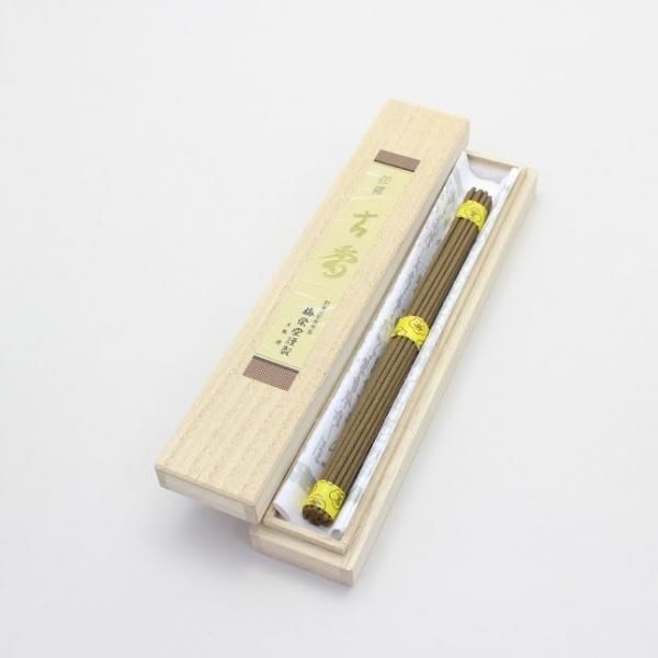 Baieido Kyara Koko Medium Sticks in Premium Paulownia Box (1 Bundle) (#766)