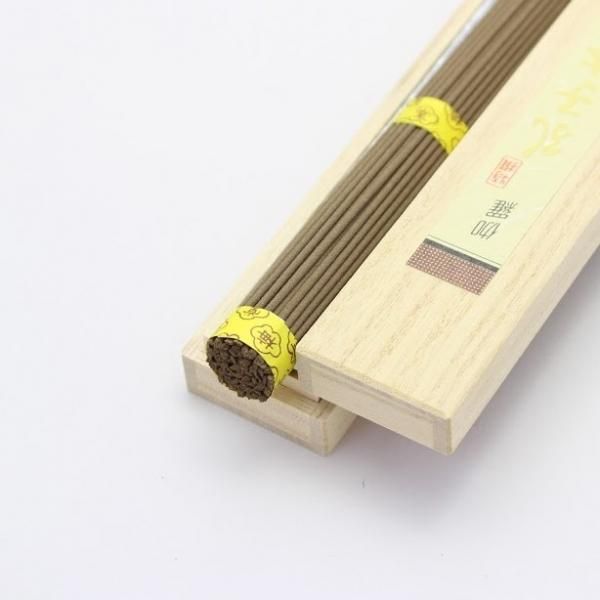 Baieido [Kyara] Tokusen Koshimoku in Premium Paulownia Box (1 Bundle) (#901)