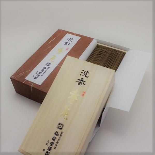 Baieido Jinko Koen Agarwood Incense, Paulownia Box (#952)