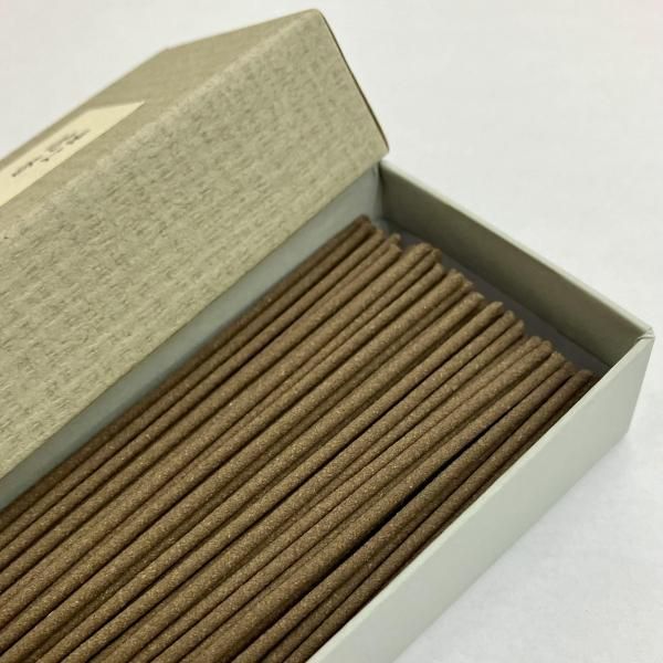 Baieido Gokujo Jinko Kunshoko Premium Agarwood Incense, Paper Box (#256)
