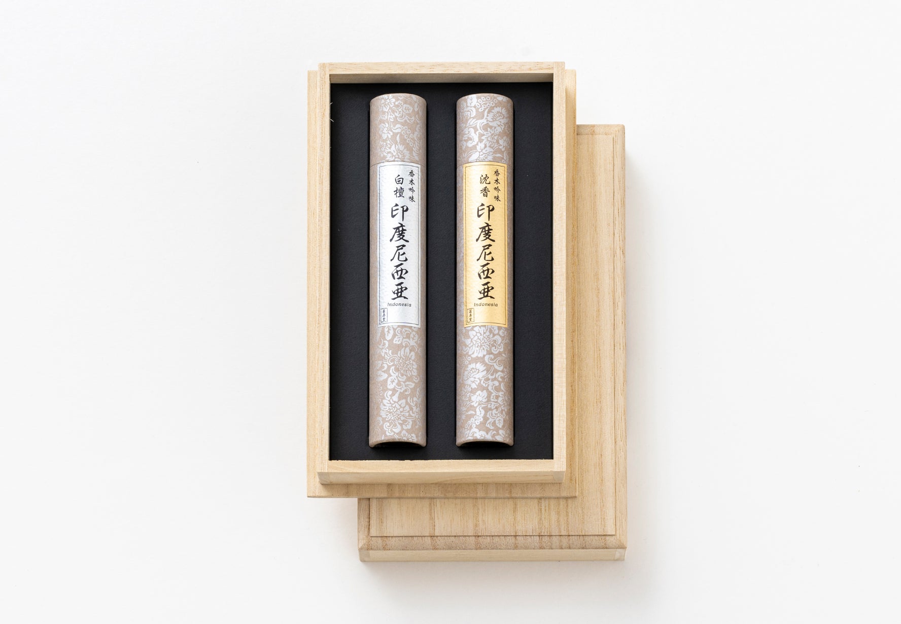 Kikujudo Koboku Ginmi Agarwood & Sandalwood (Indonesia) 1 bundle each (12025)