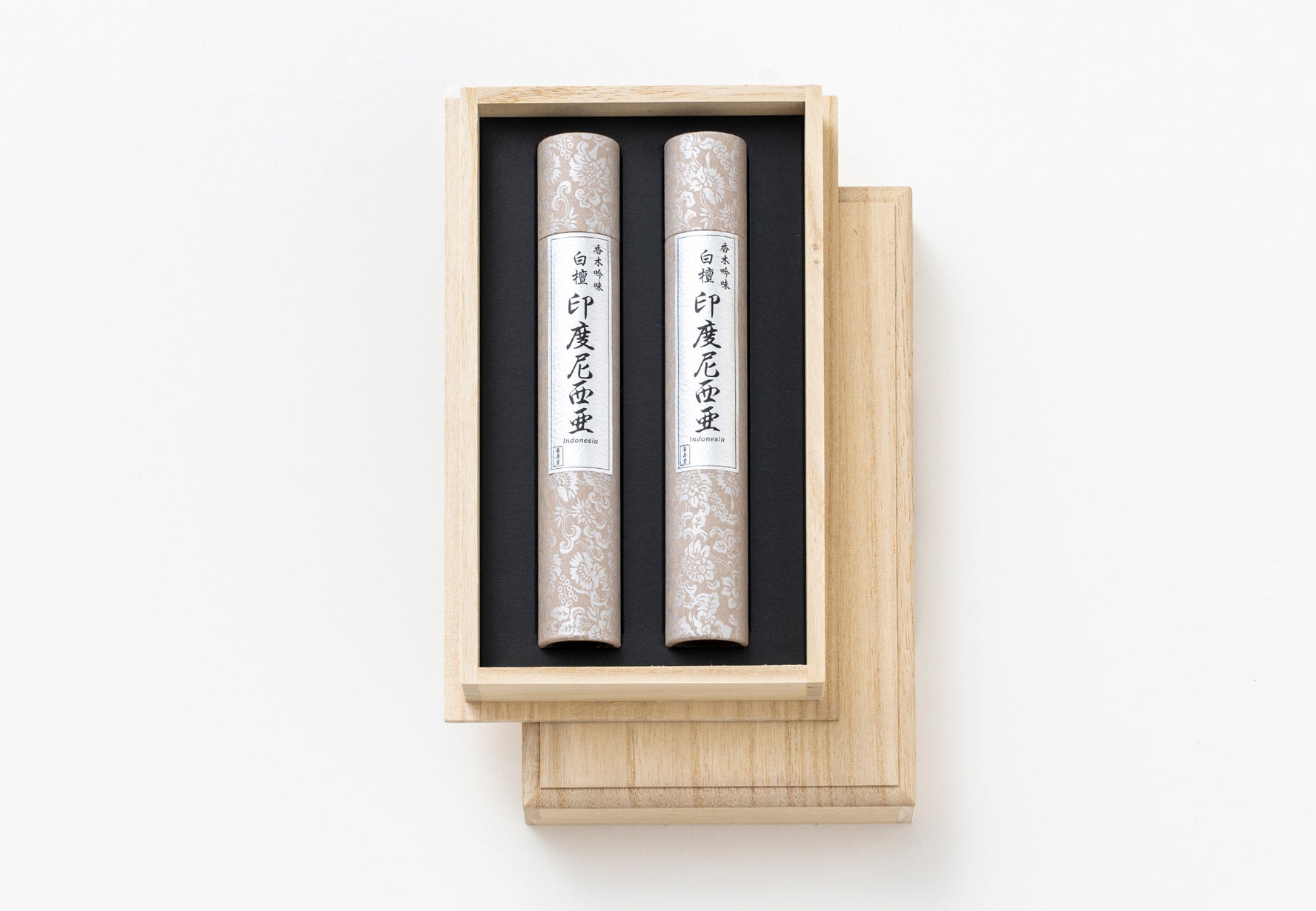 Kikujudo Koboku Ginmi Sandalwood (Indonesia) 2 bundles (12055)