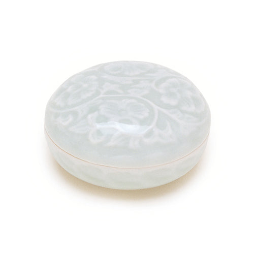 Nippon Kodo Arita Celadon Incense Container with Arabesque Carving  (28014)