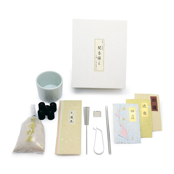 Yamadamatsu Kodo Incense Appreciation Set “Utsusemi” Paper Box (37011)