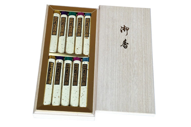 Baikundo Hanagatami Five-Color Floral Incense 10 bundles in Paulownia Box (162)