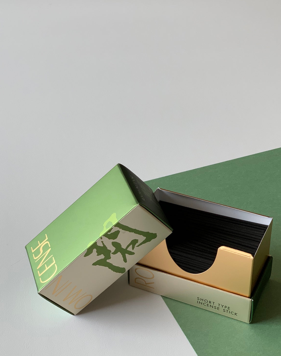 Gyokushodo Low-Smoke ROOM INCENSE Living Kan (#6702, #6701)
