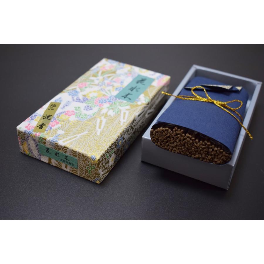 Awaji Baikundo Agarwood Hanamizuki (137, 136, 135)