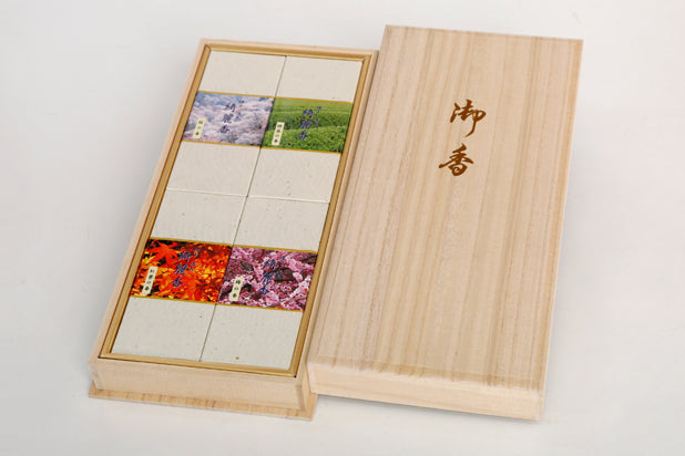 Baikundo Kireika Four Seasons Incense Gift Set (Paulownia Box) (1317)
