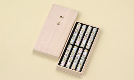 Okuno Seimeido Japanese Pattern Hana no Tabi Kobai 8 Tubes Set in Paulownia Box (4-18)