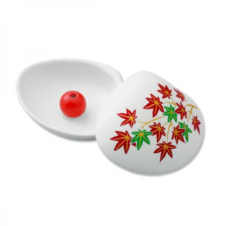 Kousaido Shell-Inspired Incense Holder Autumn Leaves (White) (KAI-08)