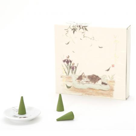 Kousaido Iyashi Neko (Gentle Cat Moments) Scent of Early Summer 15 cones with Incense Plate (NEC-06)