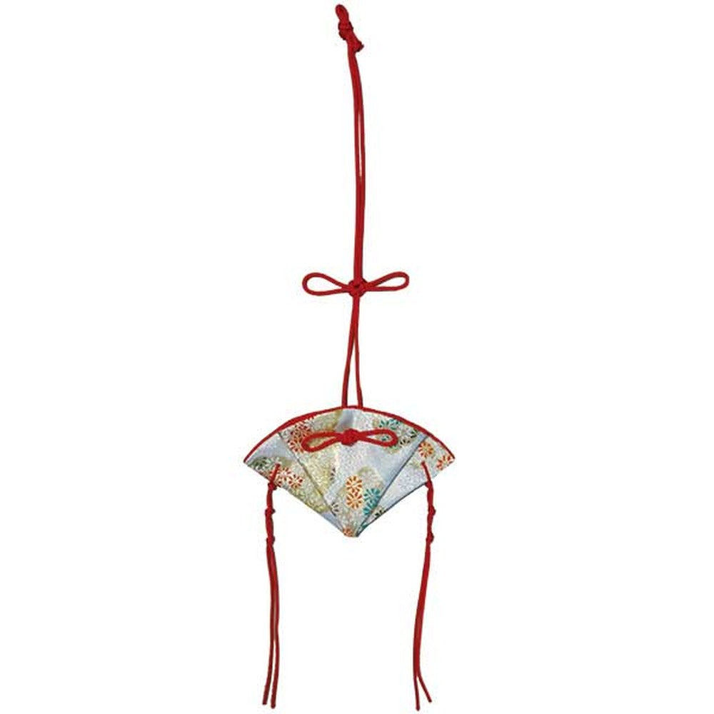 Yamadamatsu Kakekoh Ogi Kumo (White) Hanging Sachet (81726)