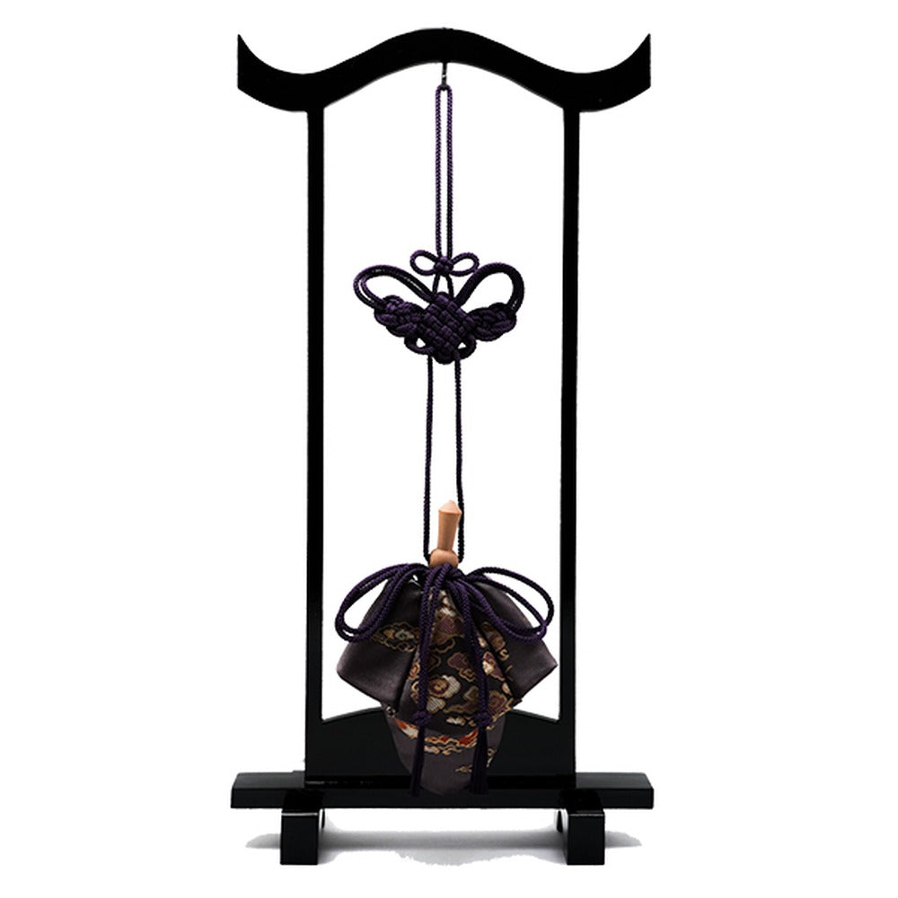 Yamadamatsu Kariroku Gokuhin Ornament with Hanging Stand Gift Set Purple Cord Cloud Roundel (81809-10)