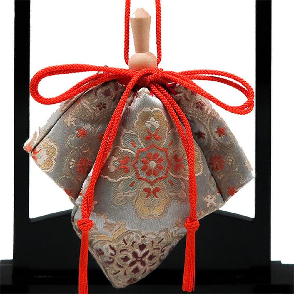 Yamadamatsu Kariroku Gokuhin Decorative Hanging Stand Set Red Cord Flower Crest (81809-5)