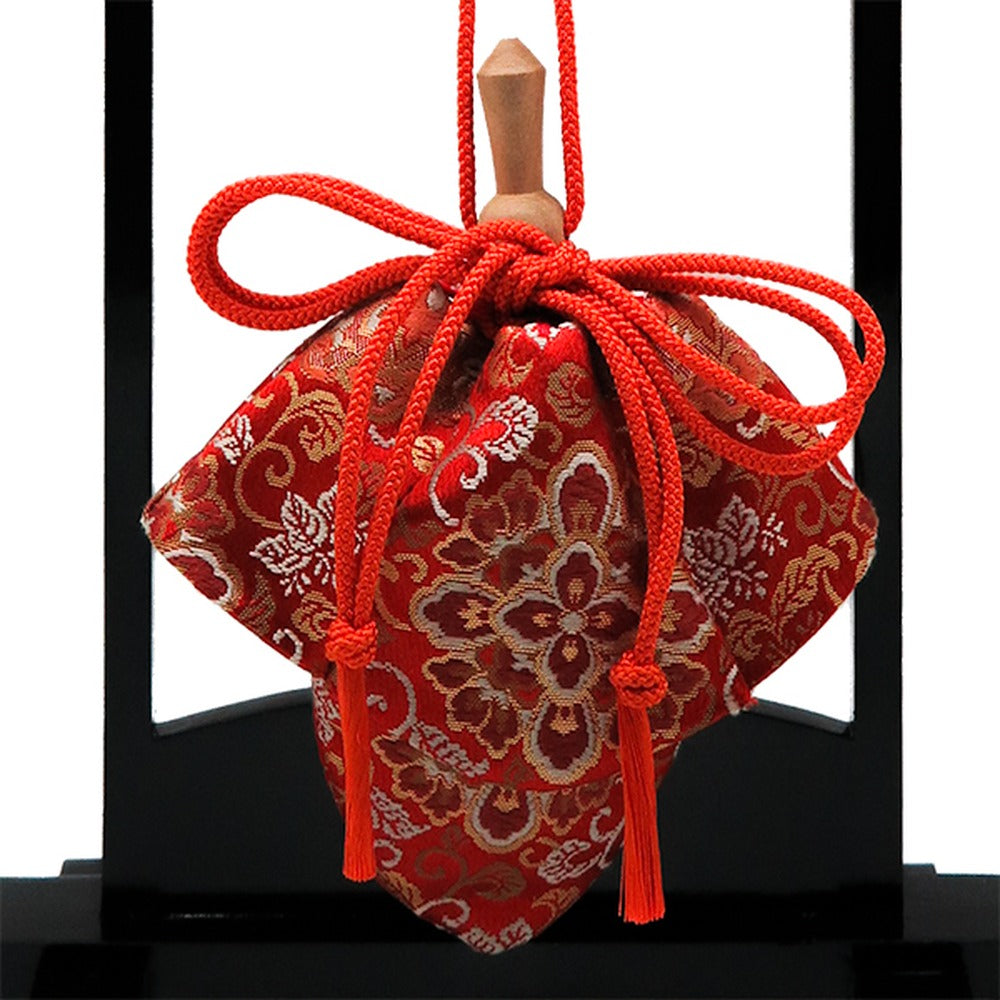 Yamadamatsu Kariroku Gokuhin Decorative Hanging Stand Set Red Cord Round Flower Arabesque with Paulownia (81809-6)