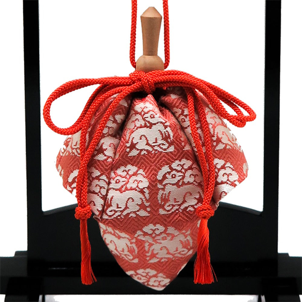 Yamadamatsu Kariroku Gokuhin Decorative Hanging Stand Set Red Cord Flower Gate with Rabbit (81809-7)