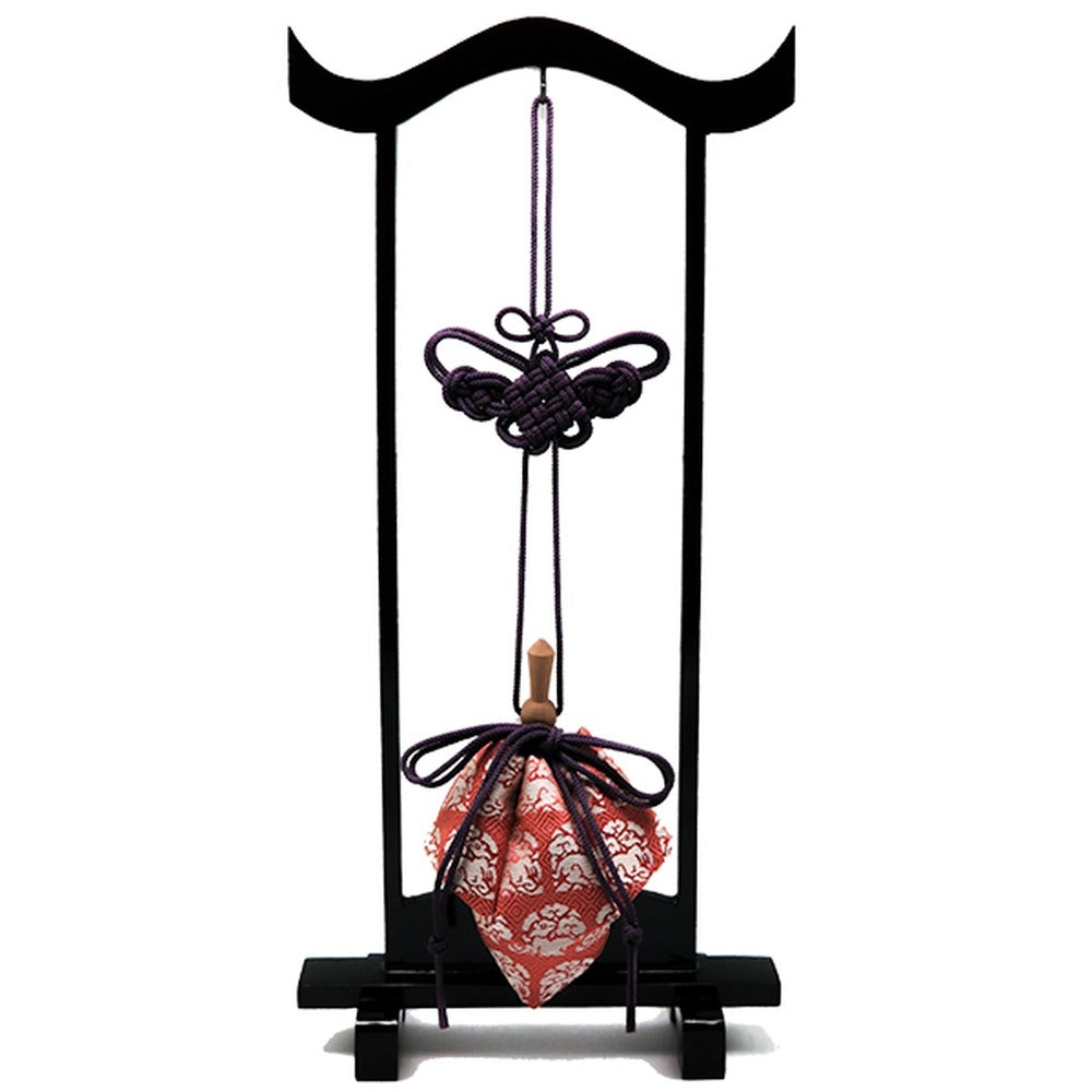 Yamadamatsu Kariroku Gokuhin Ornament with Hanging Stand Gift Set Purple Cord Flower Gate with Rabbit (81809-14)